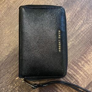 Marc Jacobs wristlet